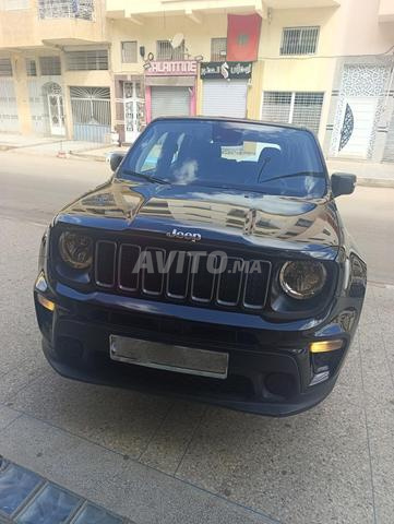 جيب رينيجيد ديزل 2023