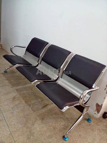 Banquette de réception en similicuir / En stock - 2