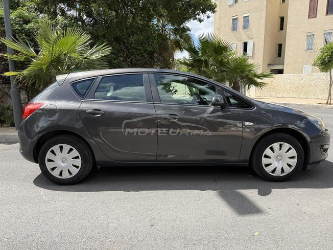 Opel Astra Diesel Manuelle 2014 à Rabat