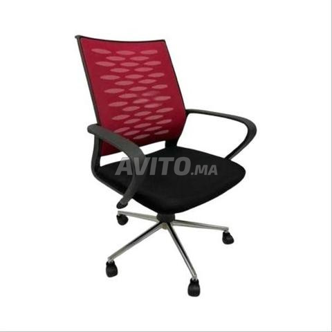 Chaise confortable et moderne - 2