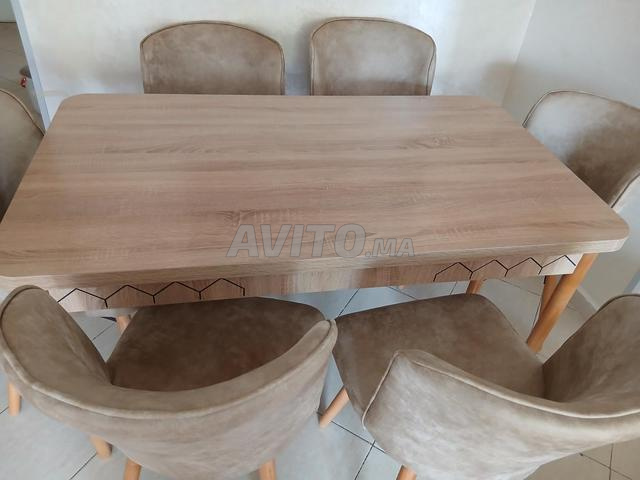 Table élégante pour manger 6 chaises - 2