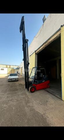 Linde E30 triplex 3 tonnes - 2