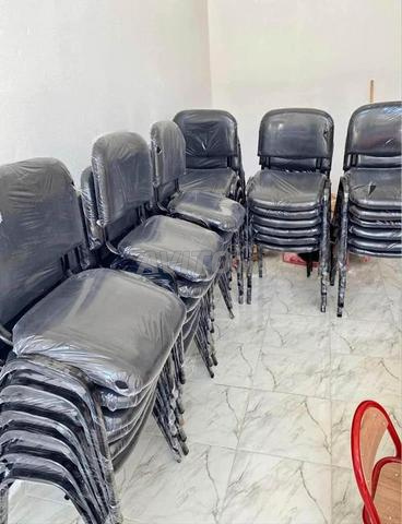 Chaises ISO robustes et pratiques - 2