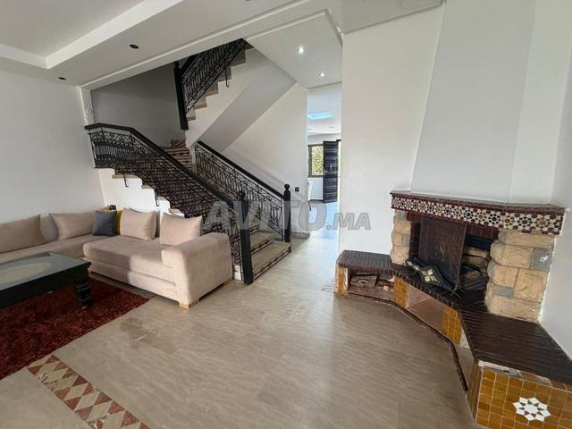 فيلا جميلة للإيجار، 12 كم على طريق ورزازات