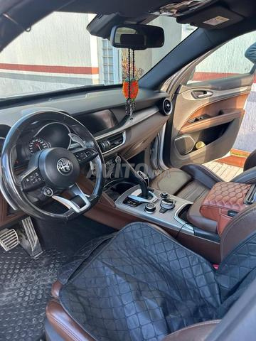 Alfa Romeo Stelvio 2021 / Q4 - 2