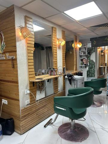 Salon équipé à vendre à très bon prix