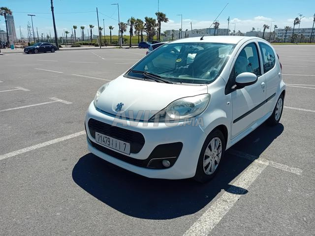 سيارة للبيع