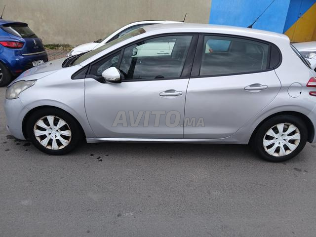 Peugeot 208 Diesel Manuelle 2013 à Casablanca