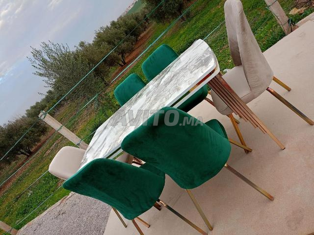 Salle à manger et chaises inox doré et argenté