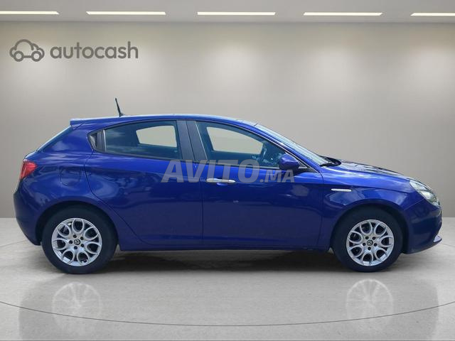 1290 - ألفا روميو جولييتا 2017 مفحوصة مع ضمان - 2