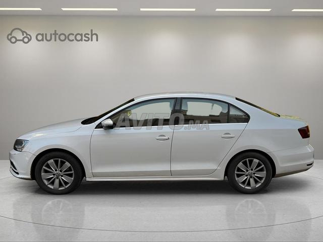 1053 - Volkswagen Jetta 2016 expertisée avec finan - 2