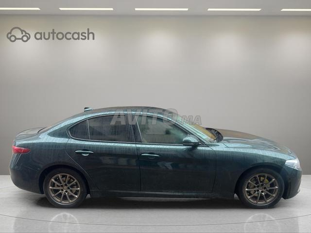 718 - ألفا روميو جوليا 2021 مفحوصة مع تمويل - 2