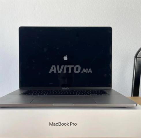 MacBook pro i9
