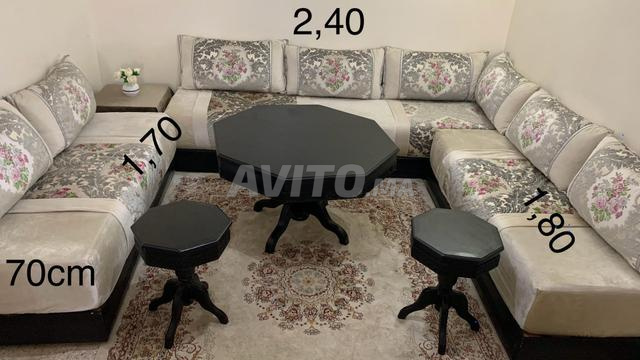 Salon marocain avec les tables - 2