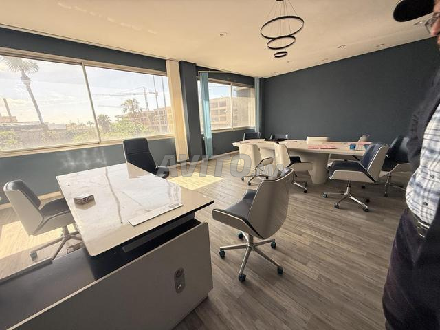 Bureaux 5500dhs Ain sbaa bd Molly slman