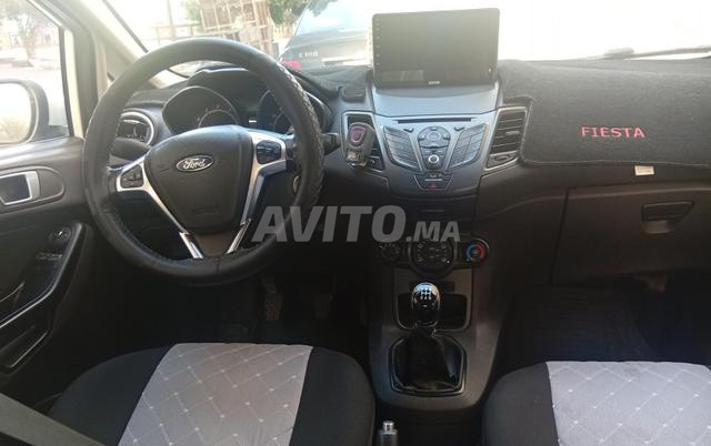 فورد فييستا بنزين - 2