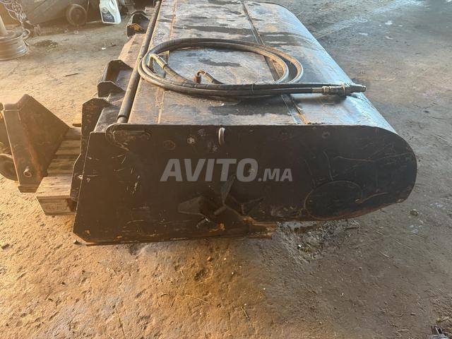 Brosse pour bobcat - 2