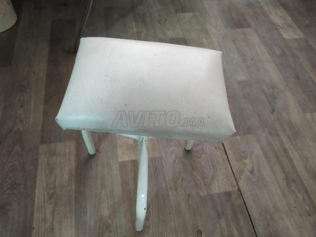 Tabouret esthétique réglable - 2