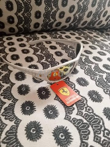 نظارات شمسية رياضية أنيقة بأسلوب فيراري - 2