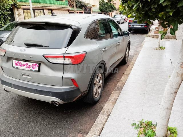 Ford Kuga 2021 أوتوماتيكية - 2