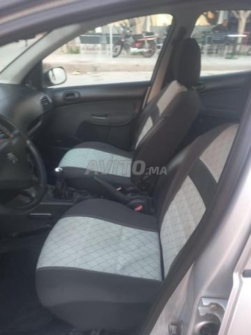 Peugeot 206 première main et en très bon état