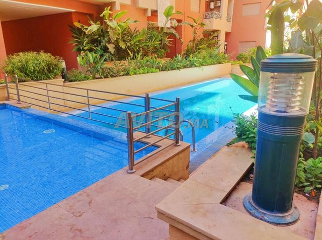 Appartement sans vis à vis avec Piscine - 2