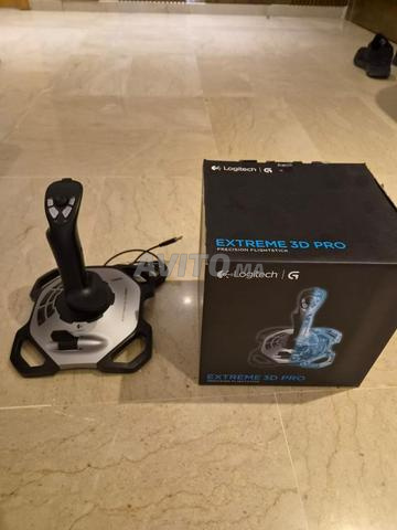 Volant Logitech G29 plus Logitech Extreme 3D Pro - 2
