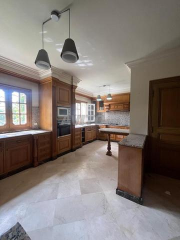 Luxueuse villa meublée à Louer Quartier CIL - 2