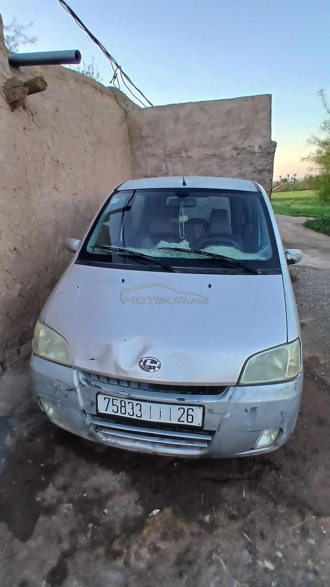 سيارة عائلية 