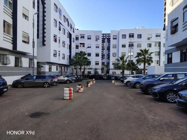 شقة جميلة للبيع، إقامة داريس، مقابل المحطة