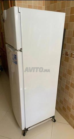 Réfrigérateur avec support à roulette - 2