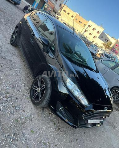 فورد فييستا ديزل يدوية 2014 في أغادير