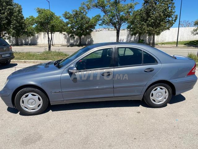 Mercedes-Benz 200 Diesel Manuelle 2004 à Tanger