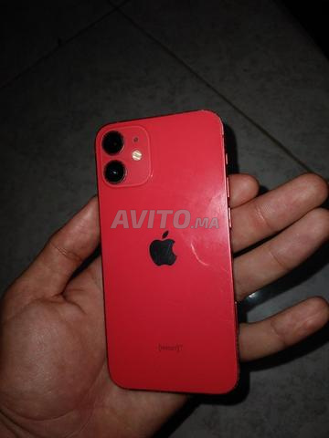 📱 iPhone 12 mini bon état – fonctionne très bien