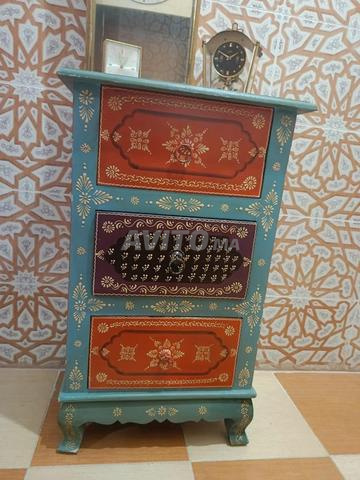 Armoire décorée peinte à la main - 2