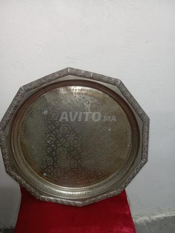 طاولات مزينة بالنقش المغربي الأصيل - 2