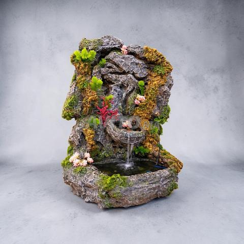 Cascade belle et magnifique faite à la main a