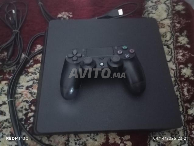 🎮 Sony PlayStation 4 Slim – 500GB – Très bon état