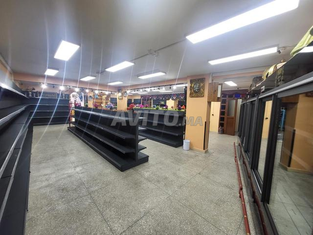 محل للبيع - 2