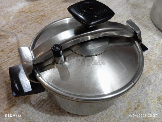 Importé de France cocotte minute Seb 4L