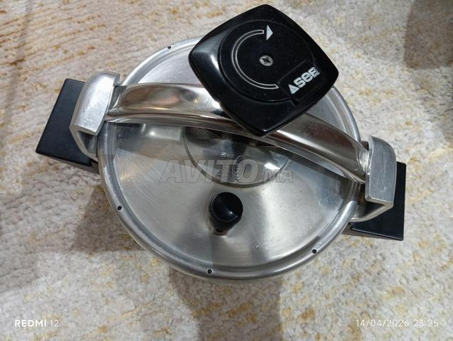 Importé de France cocotte minute Seb 4L