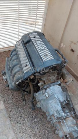 MOTEUR BMW SERIE 5 520i ESSENCE - 2