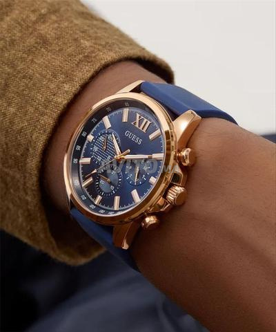 Guess أزرق سيليكون - 2