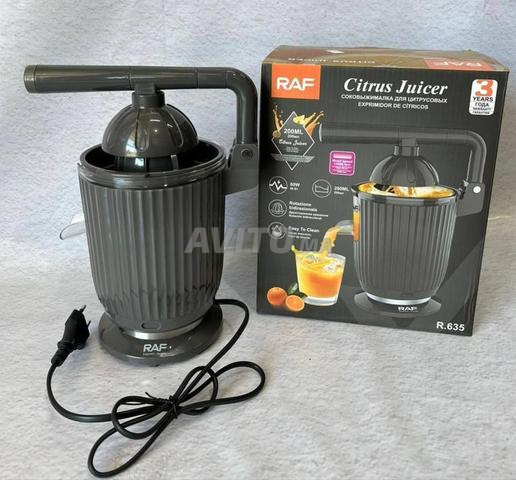 Presse-agrumes électrique