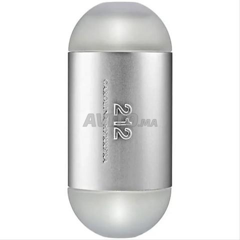 Carolina Herrera 212 NYC Pour Femme - 2