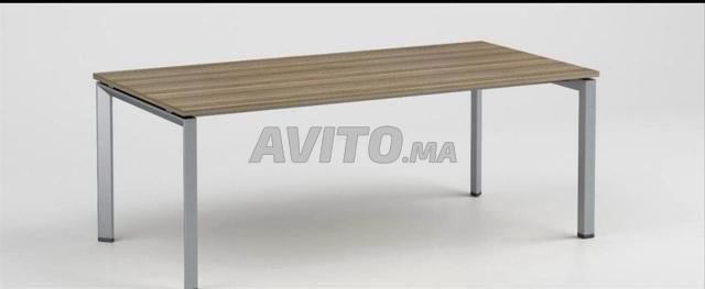 Table en bois rectangulaire / VESTIAIRE - 2