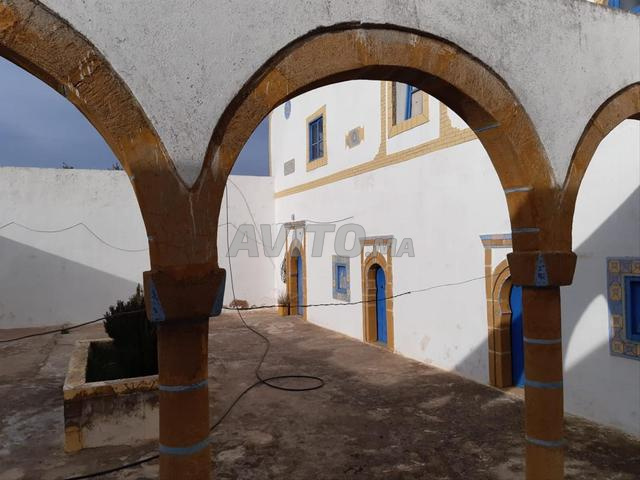 منزل وأرض مسجلة للبيع بالقرب من البحر - 2