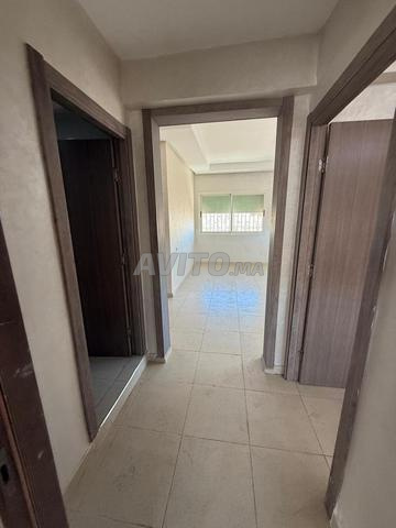 شقة جميلة غرفتين فارغة للإيجار - 2