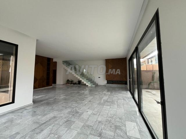 فيلا مرخصة للبيع 450 م² طريق أوريكا - 2