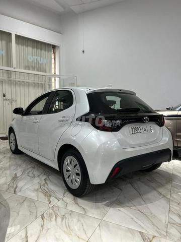 Toyota Yaris Essence Manuelle 2022 à Rabat - 2